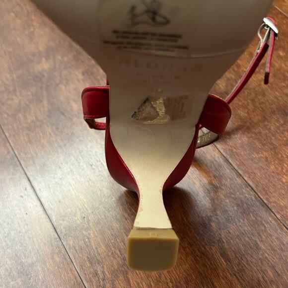 Alohas Cinderella Lipstick Red Magenta, Size 8/8.5 (39) - Picture 15 of 16